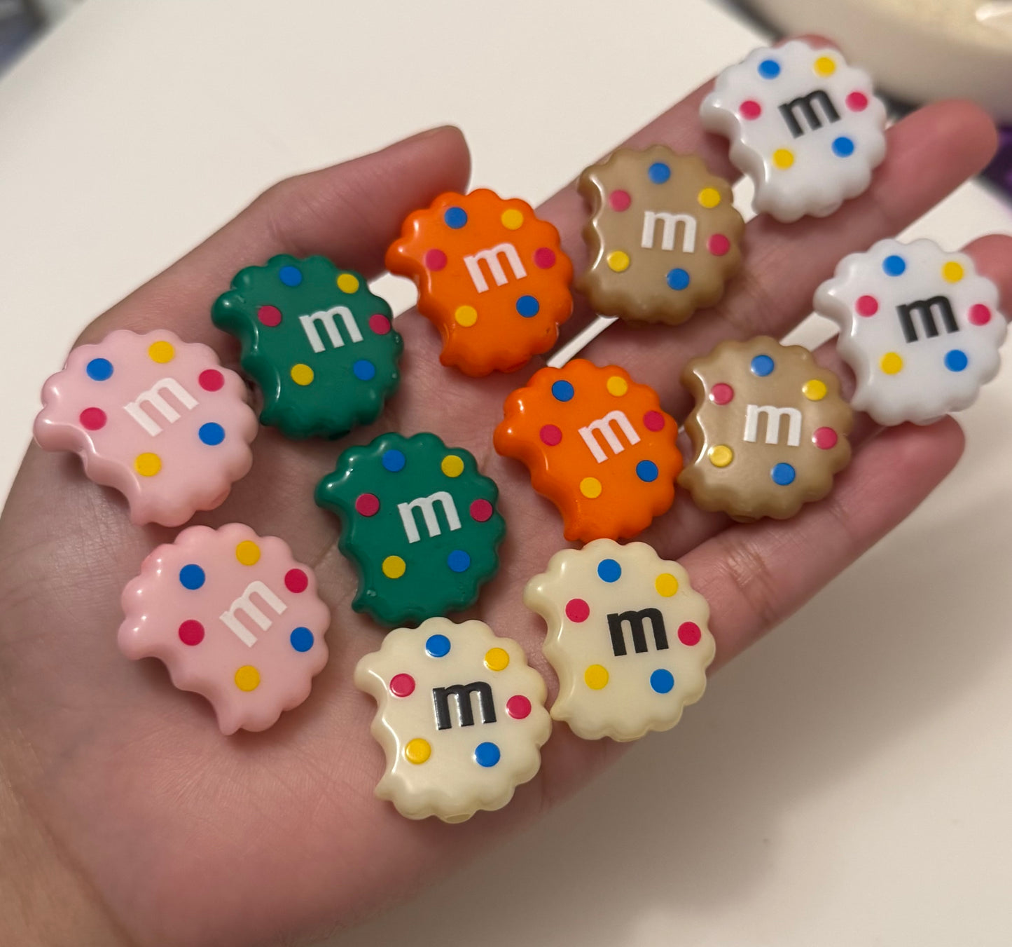 M cookies beads (12pcs)