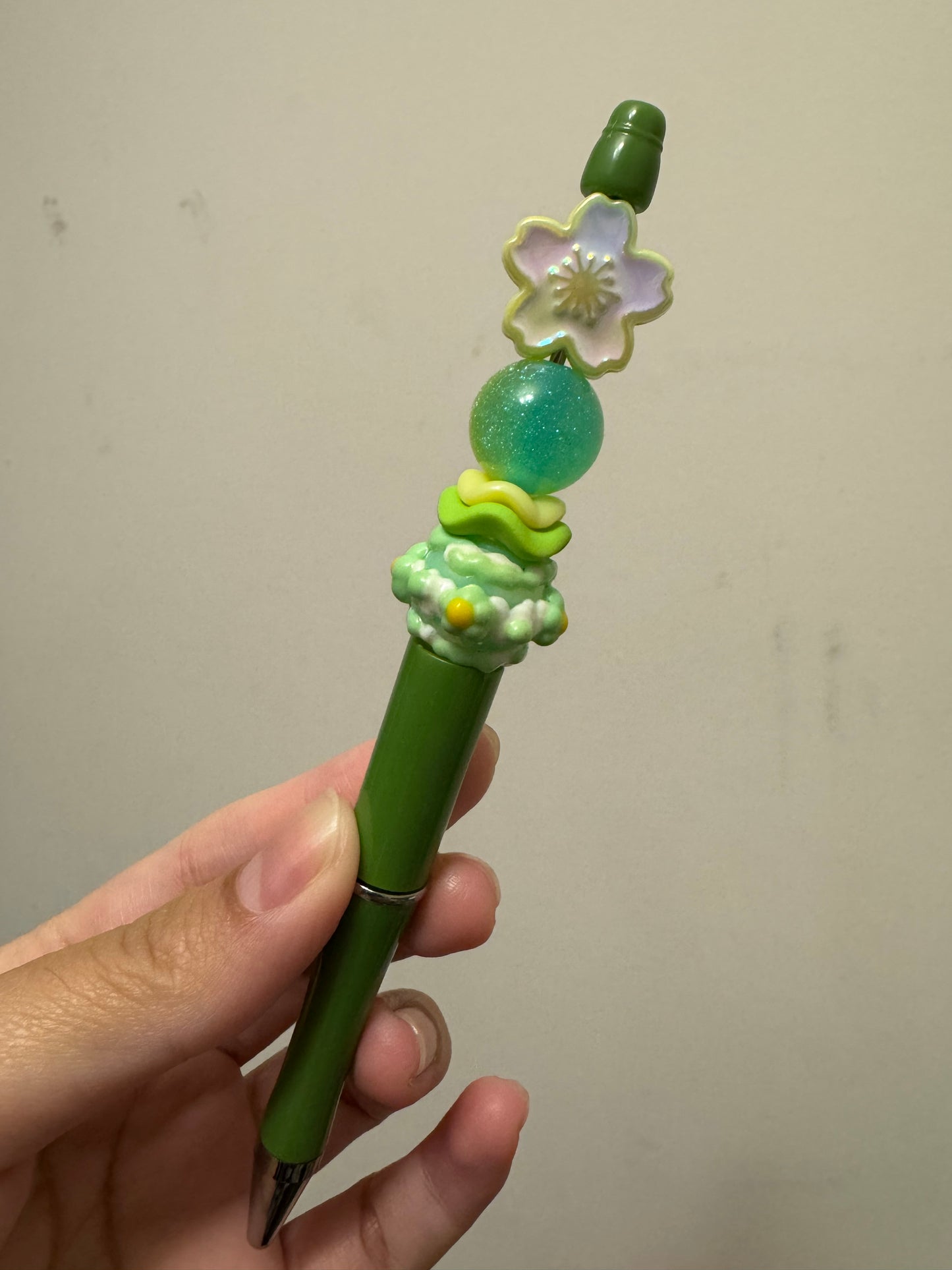 Flower beaded pens