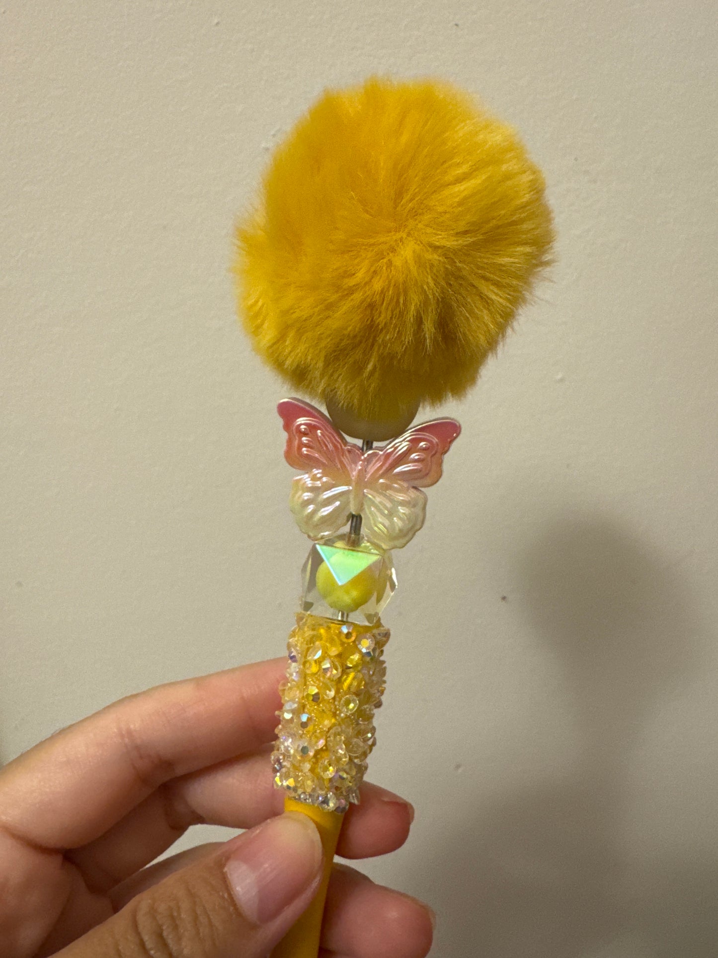 POMPOM AND BUTTERFLY PEN (Click here for more)