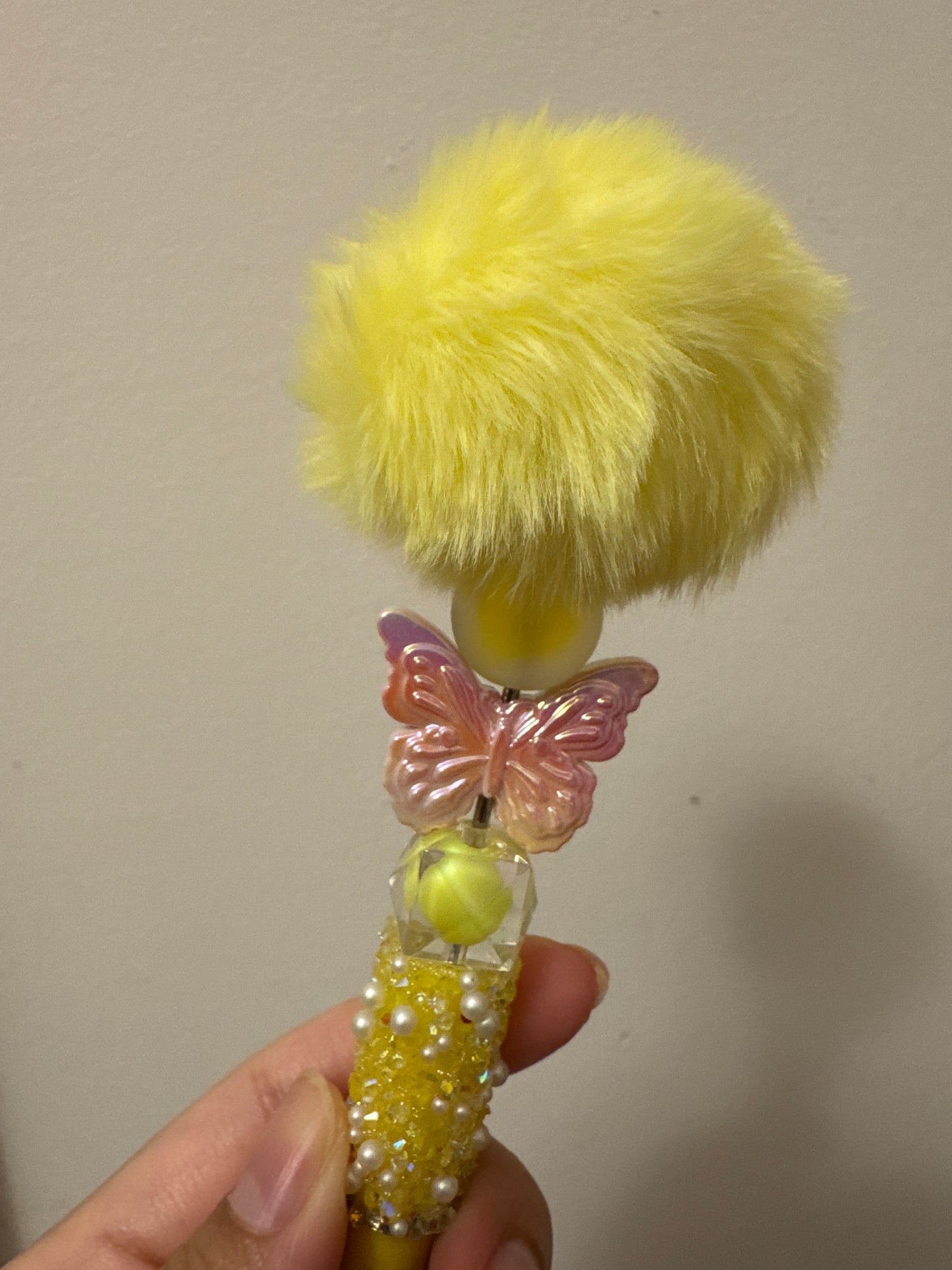 POMPOM AND BUTTERFLY PEN (Click here for more)