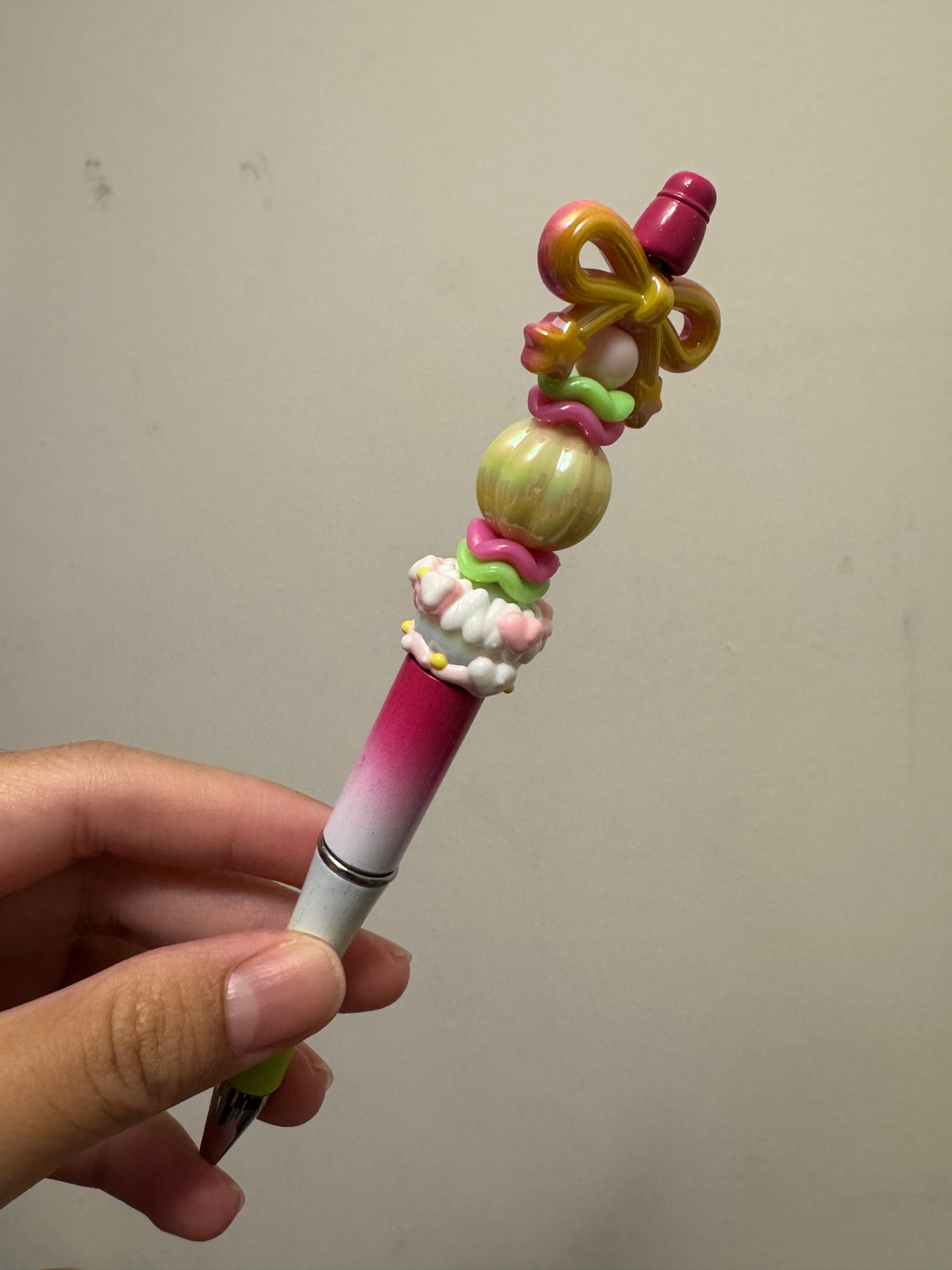Bow beaded pens (Click here to choose design)