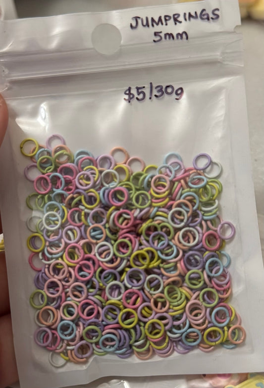 5mm pastel colored jumprings (30g)