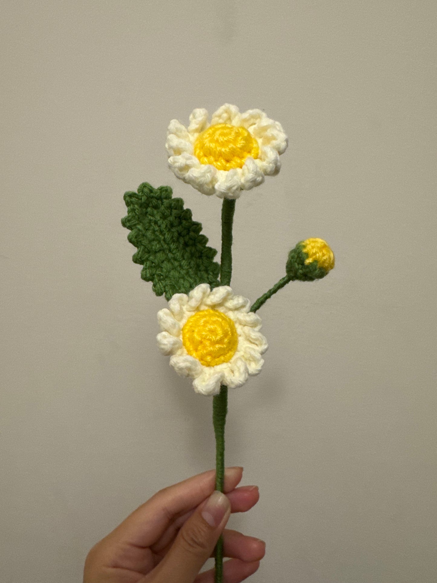 Crochet Small Daisy Flower || Price Per Piece || Description below