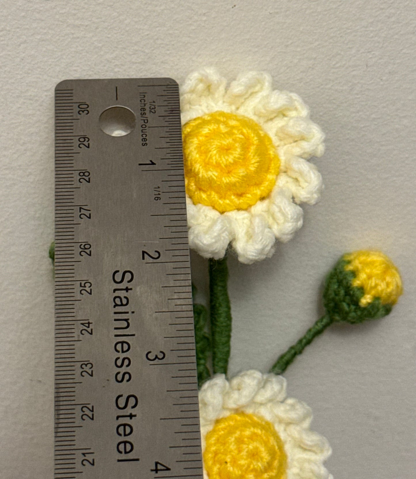 Crochet Small Daisy Flower || Price Per Piece || Description below