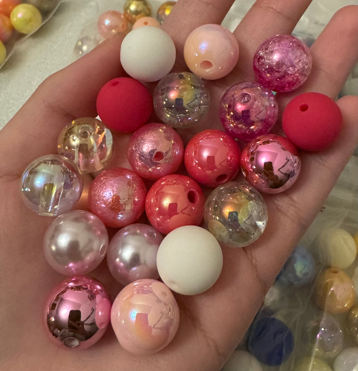 16mm Mix beads (20 pcs)