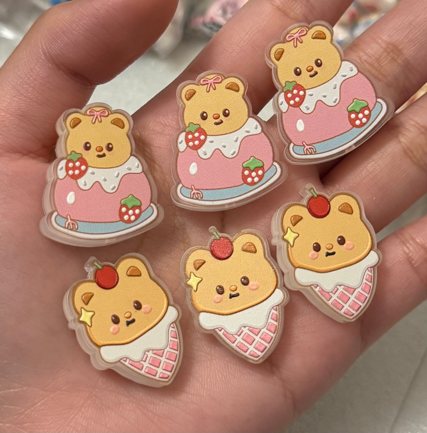 bear on dessert beads (6pcs)