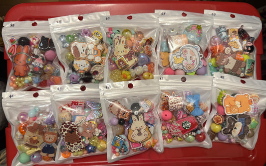 Mix beads and pendants - Take all $45 (10 bags in total)