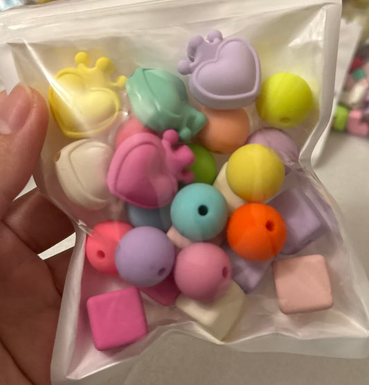 Mix acrylic beads (25pcs)